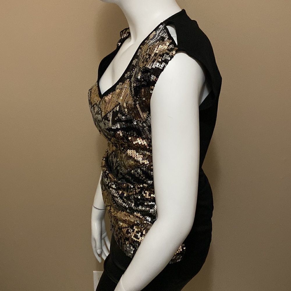 2B Bebe Black/Gold/Silver Sequin Top - Size M - Picture 10 of 11